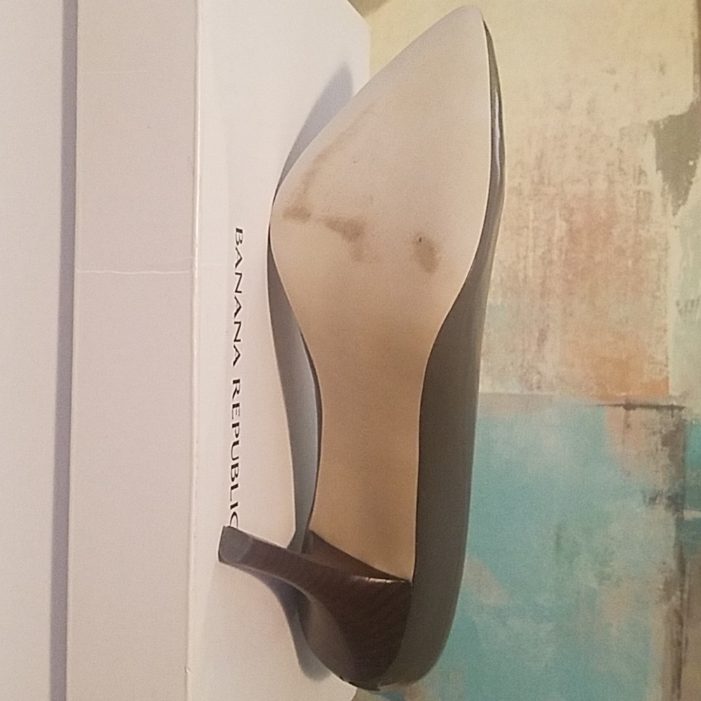Shoes - Picture 5 of 5